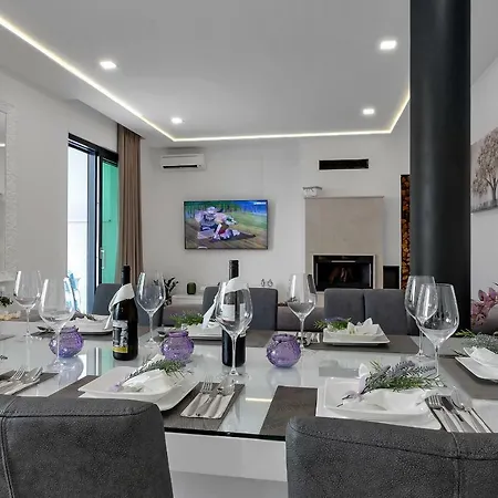 Ledjade 마카르스카