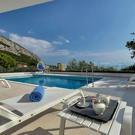 Ledjade * Makarska