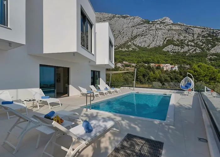 Ledjade * Макарска