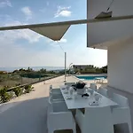 Ledjade Villa
