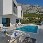 Ledjade * Makarska