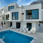 Ledjade Villa Makarska