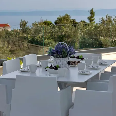 Ledjade * Makarska